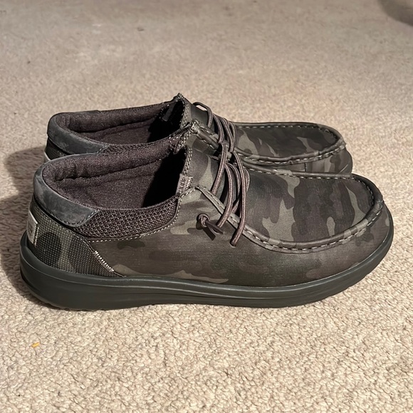 Hey Dude Other - 2 PAIR OF HEY DUDES